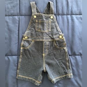 Carters Overall Shorts size 24 months